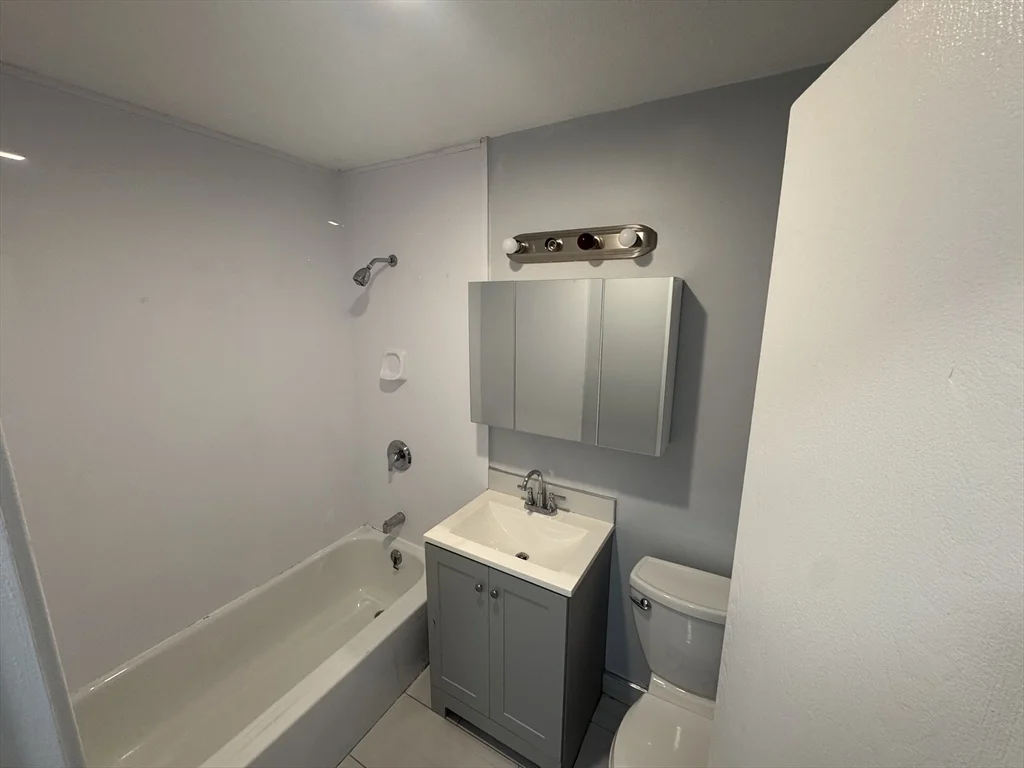 1 bed, 1 bath apartment for rent at 1186 Worcester Rd Unit 230, Framingham — photo 7 of 8