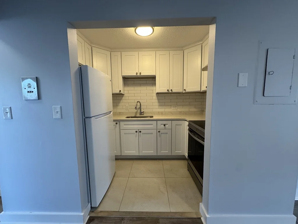1 bed, 1 bath apartment for rent at 1186 Worcester Rd Unit 230, Framingham — photo 6 of 8