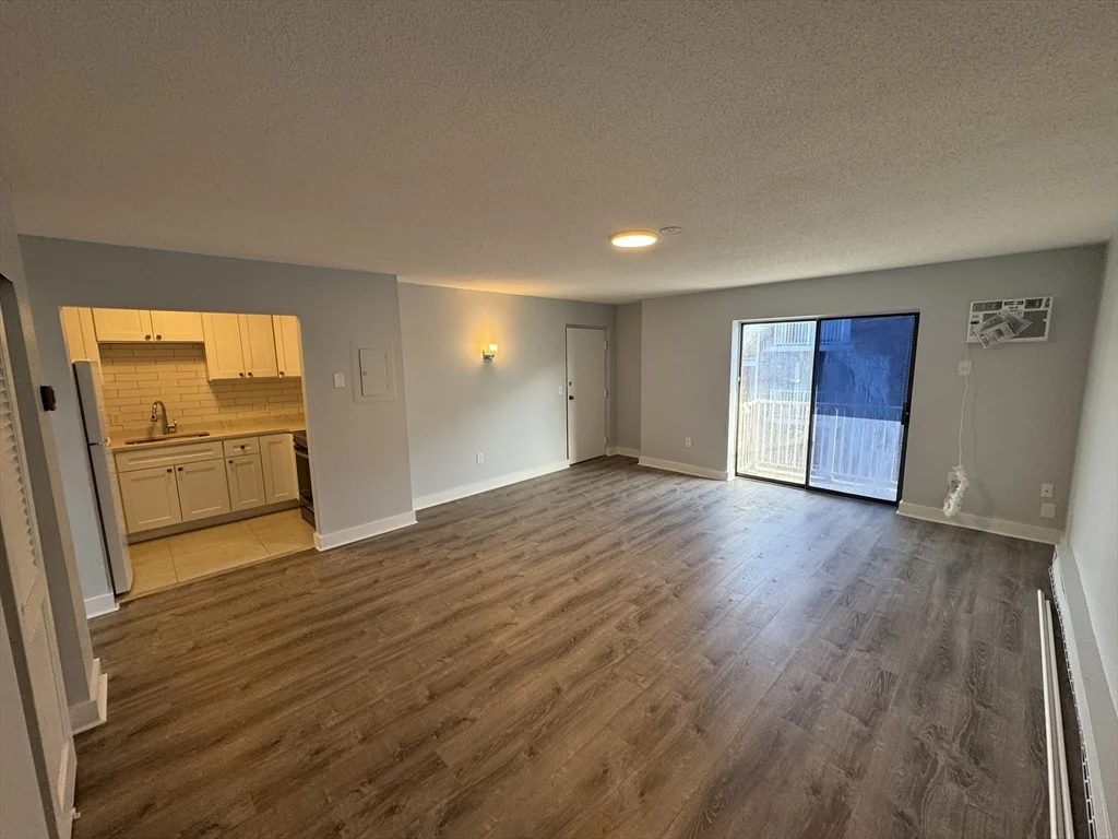 1 bed, 1 bath apartment for rent at 1186 Worcester Rd Unit 230, Framingham — photo 2 of 8