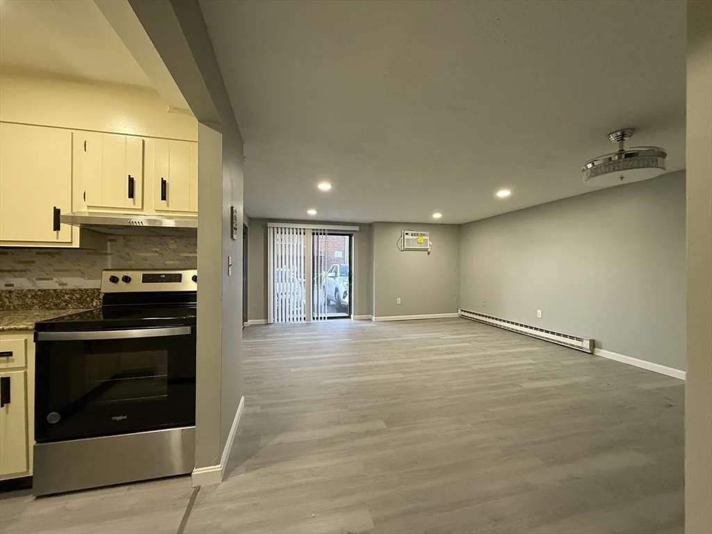 1 bed, 1 bath apartment for rent at 1186 Worcester Rd Unit 610, Framingham — photo 17 of 37