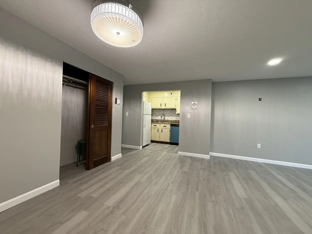 1 bed, 1 bath apartment for rent at 1186 Worcester Rd Unit 610, Framingham — photo 14 of 37
