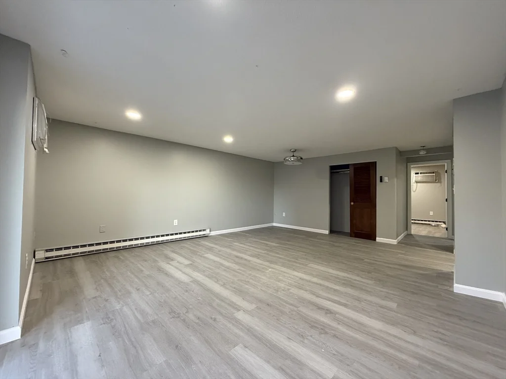 1 bed, 1 bath apartment for rent at 1186 Worcester Rd Unit 610, Framingham — photo 20 of 37
