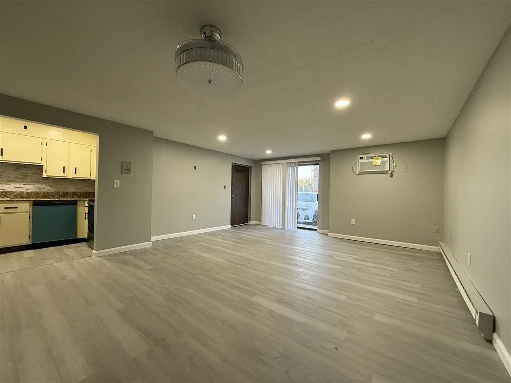 1 bed, 1 bath apartment for rent at 1186 Worcester Rd Unit 610, Framingham — photo 16 of 37