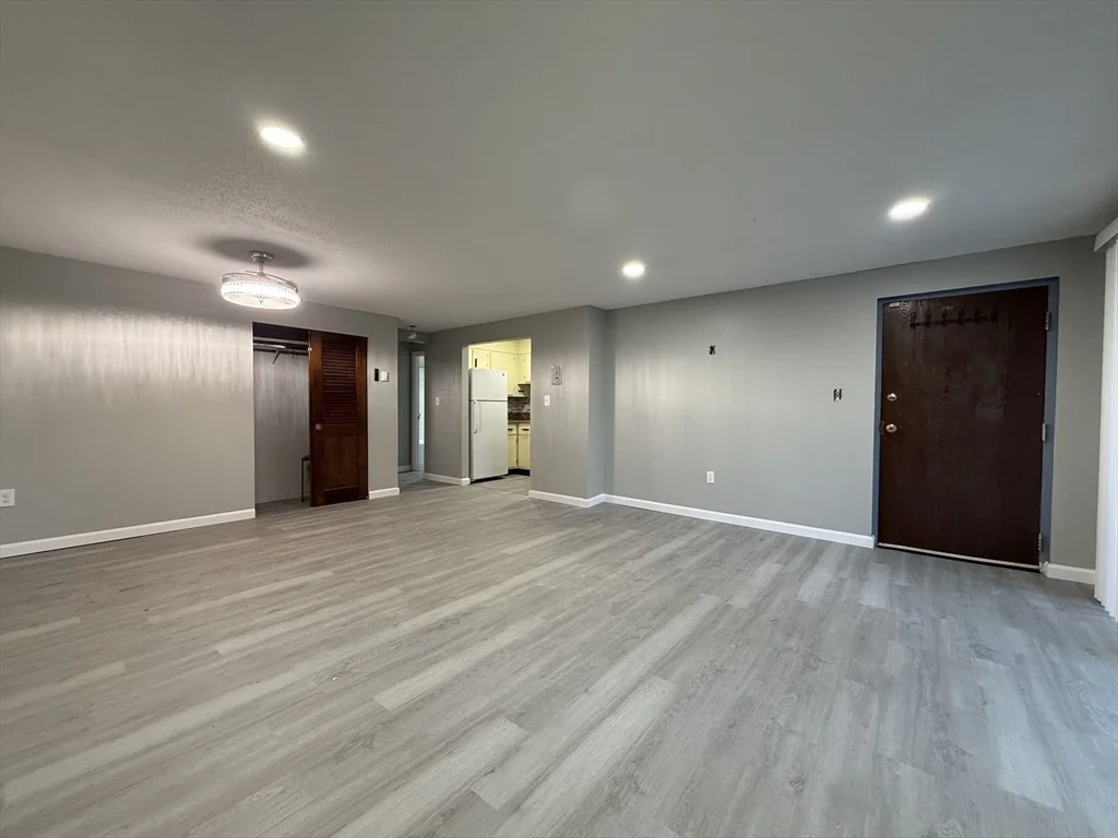 1 bed, 1 bath apartment for rent at 1186 Worcester Rd Unit 610, Framingham — photo 11 of 37