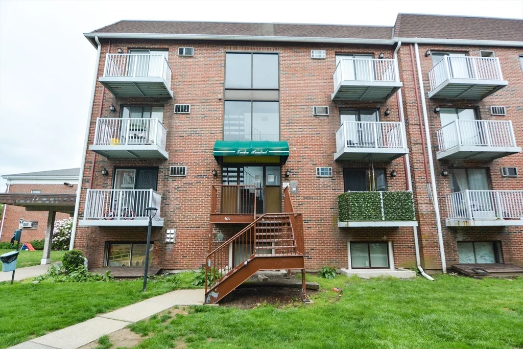 1 bed, 1 bath apartment for rent at 1186 Worcester Rd Unit 610, Framingham — photo 33 of 37