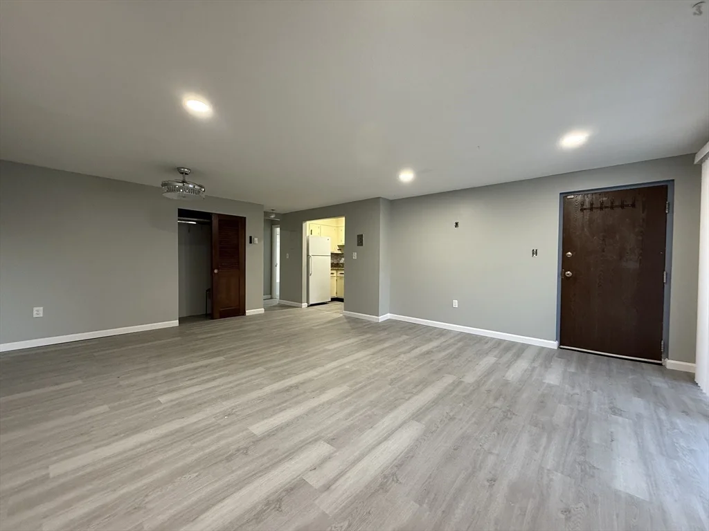 1 bed, 1 bath apartment for rent at 1186 Worcester Rd Unit 610, Framingham — photo 2 of 37