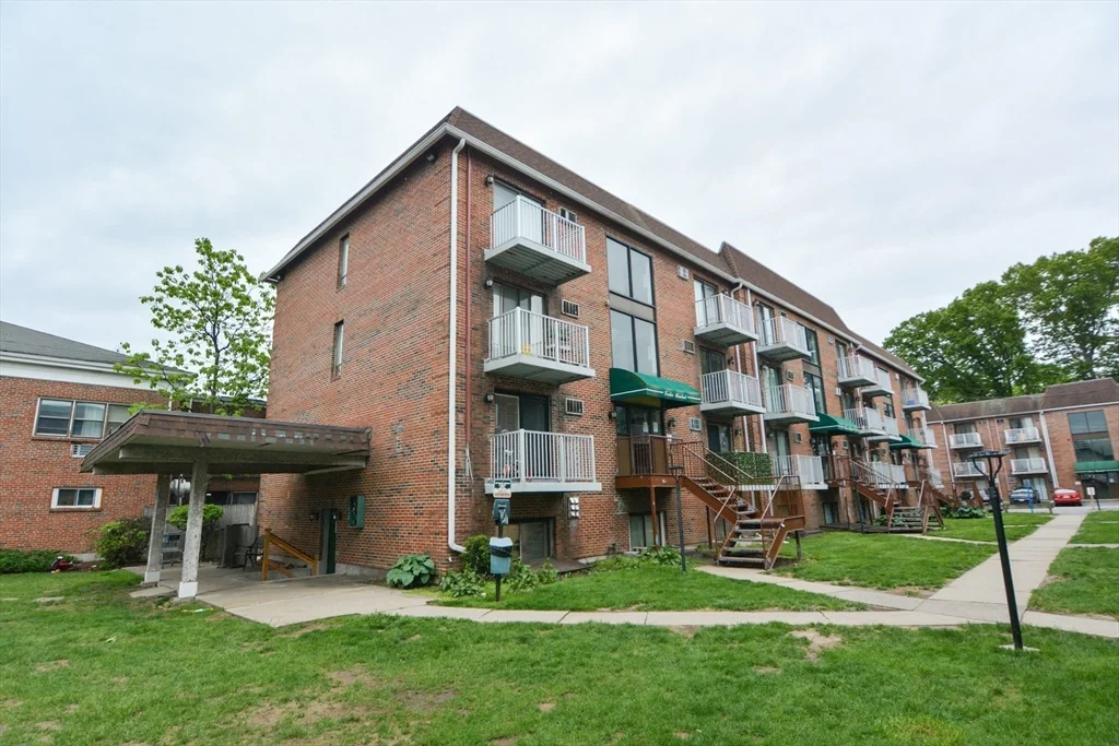 1 bed, 1 bath apartment for rent at 1186 Worcester Rd Unit 610, Framingham — photo 35 of 37