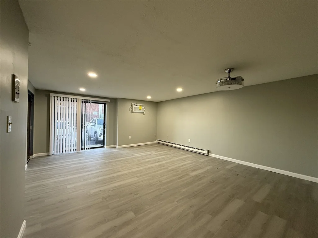 1 bed, 1 bath apartment for rent at 1186 Worcester Rd Unit 610, Framingham — photo 13 of 37