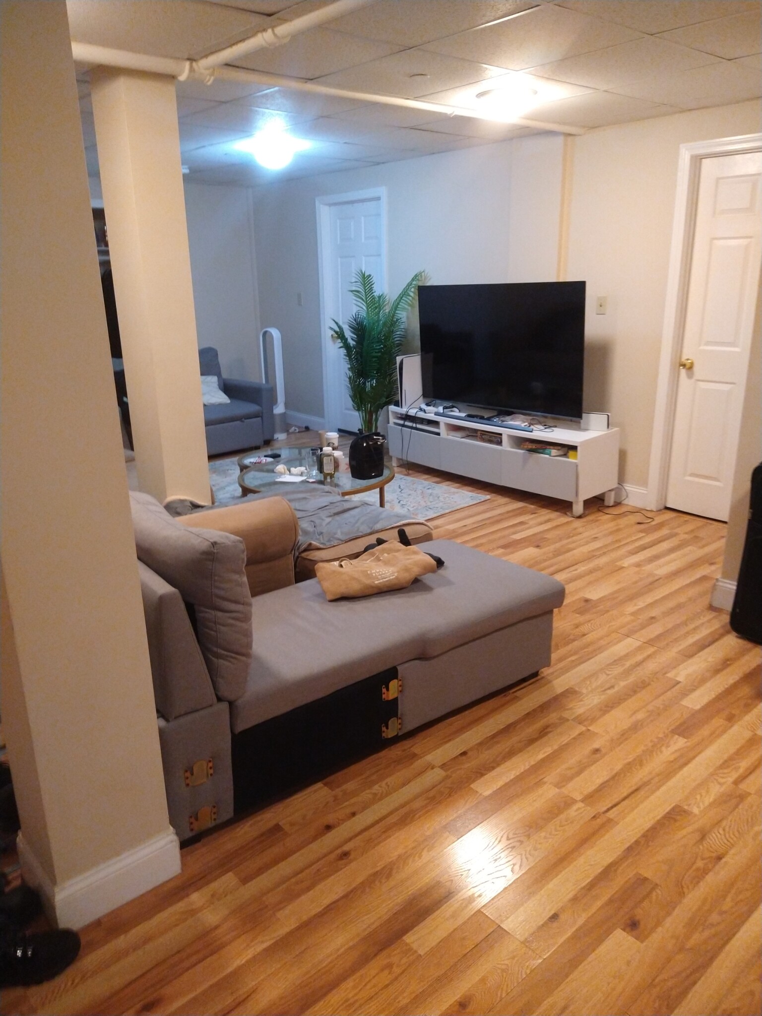 4 bed, 2 bath apartment for rent at 1189 Commonwealth Ave Unit 101, Allston — photo 22 of 37