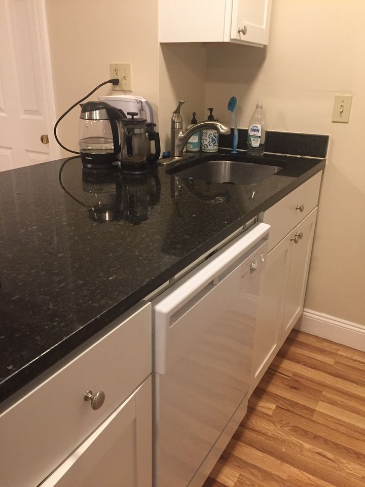 4 bed, 2 bath apartment for rent at 1189 Commonwealth Ave Unit 101, Allston — photo 3 of 37