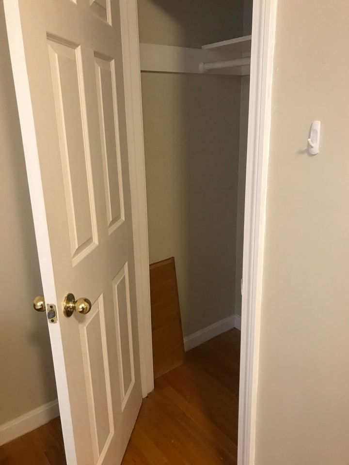 4 bed, 2 bath apartment for rent at 1189 Commonwealth Ave Unit 101, Allston — photo 8 of 37