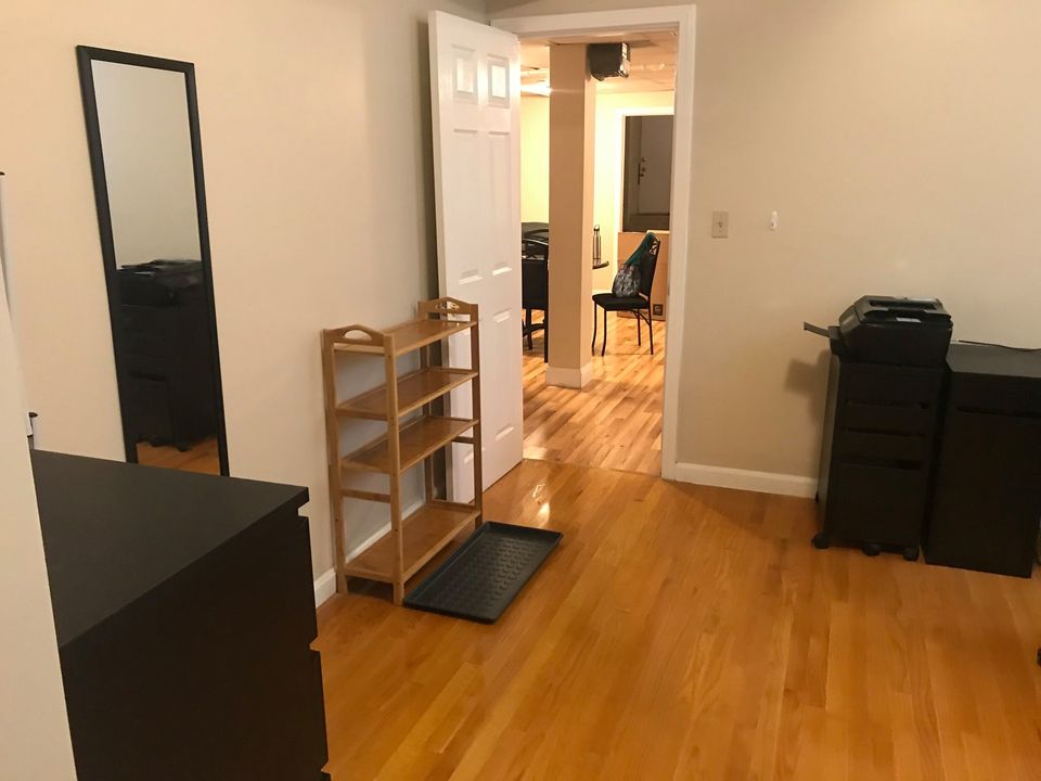 4 bed, 2 bath apartment for rent at 1189 Commonwealth Ave Unit 101, Allston — photo 10 of 37