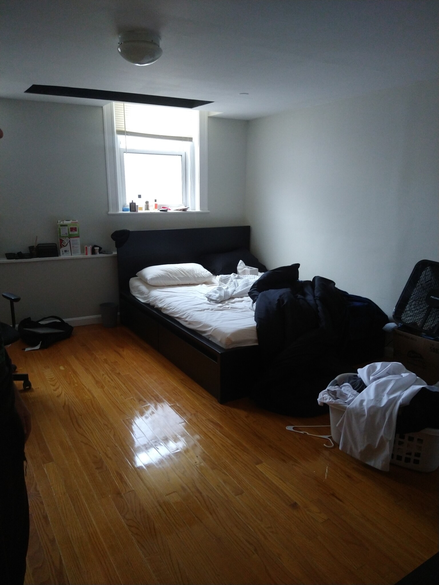 4 bed, 2 bath apartment for rent at 1189 Commonwealth Ave Unit 101, Allston — photo 9 of 37