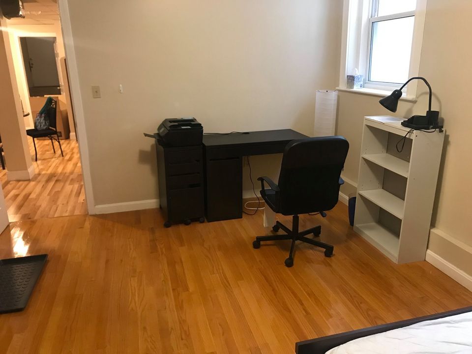 4 bed, 2 bath apartment for rent at 1189 Commonwealth Ave Unit 101, Allston — photo 11 of 37