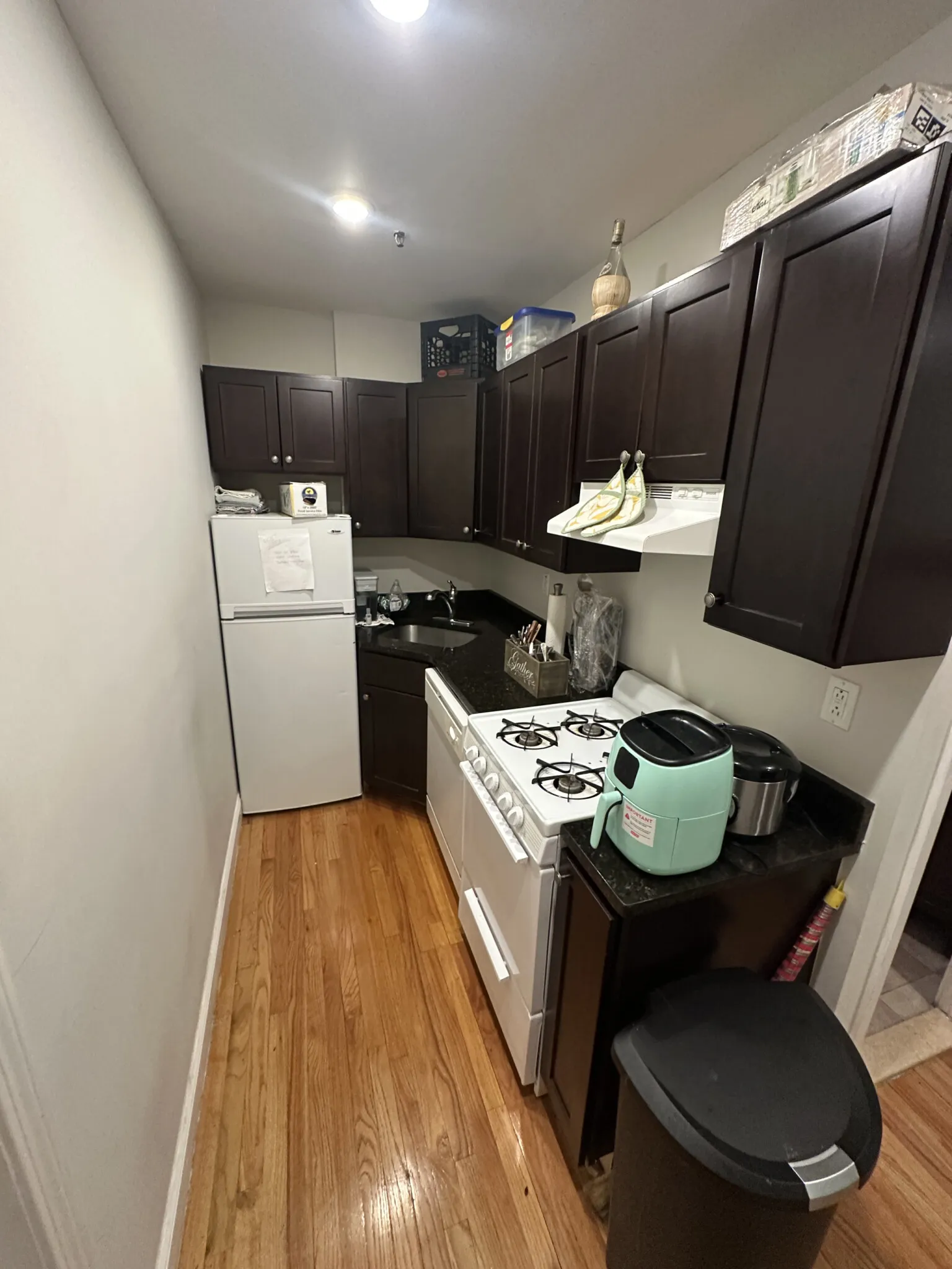 2 bed, 1 bath apartment for rent at 1189 Commonwealth Ave Unit 11, Allston — photo 17 of 29