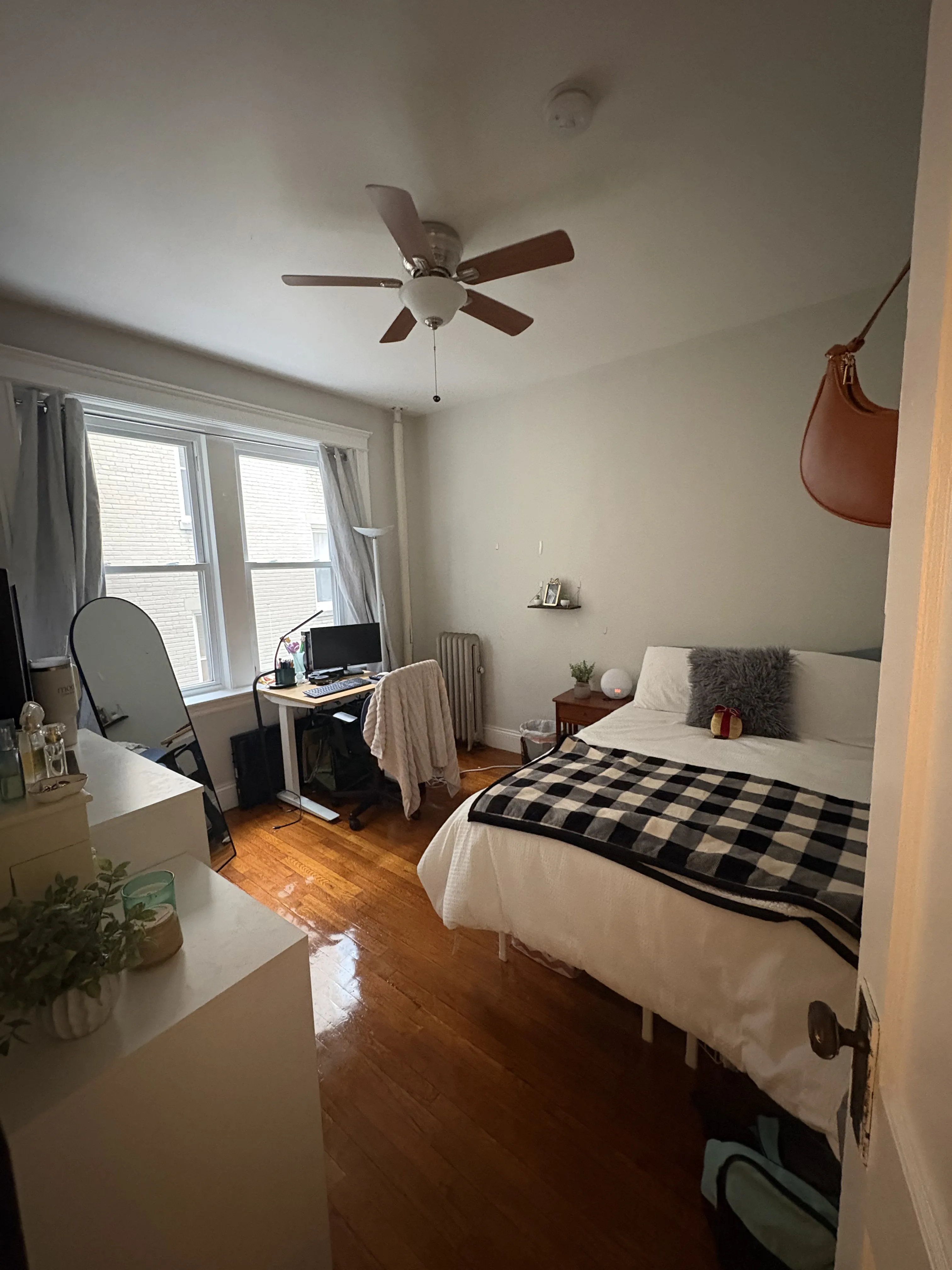 2 bed, 1 bath apartment for rent at 1189 Commonwealth Ave Unit 11, Allston — photo 12 of 29