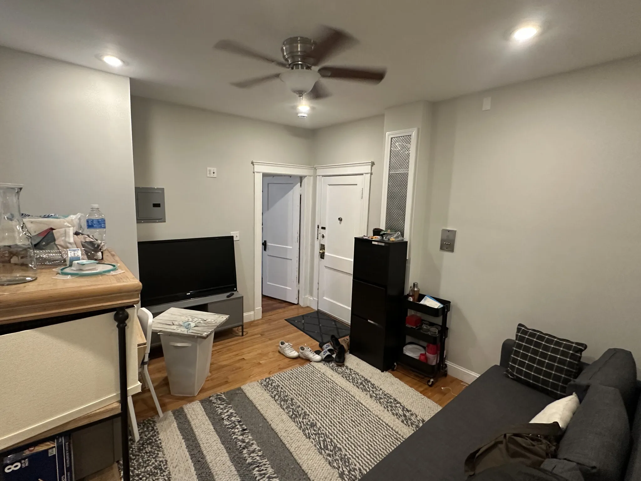 2 bed, 1 bath apartment for rent at 1189 Commonwealth Ave Unit 11, Allston — photo 22 of 29