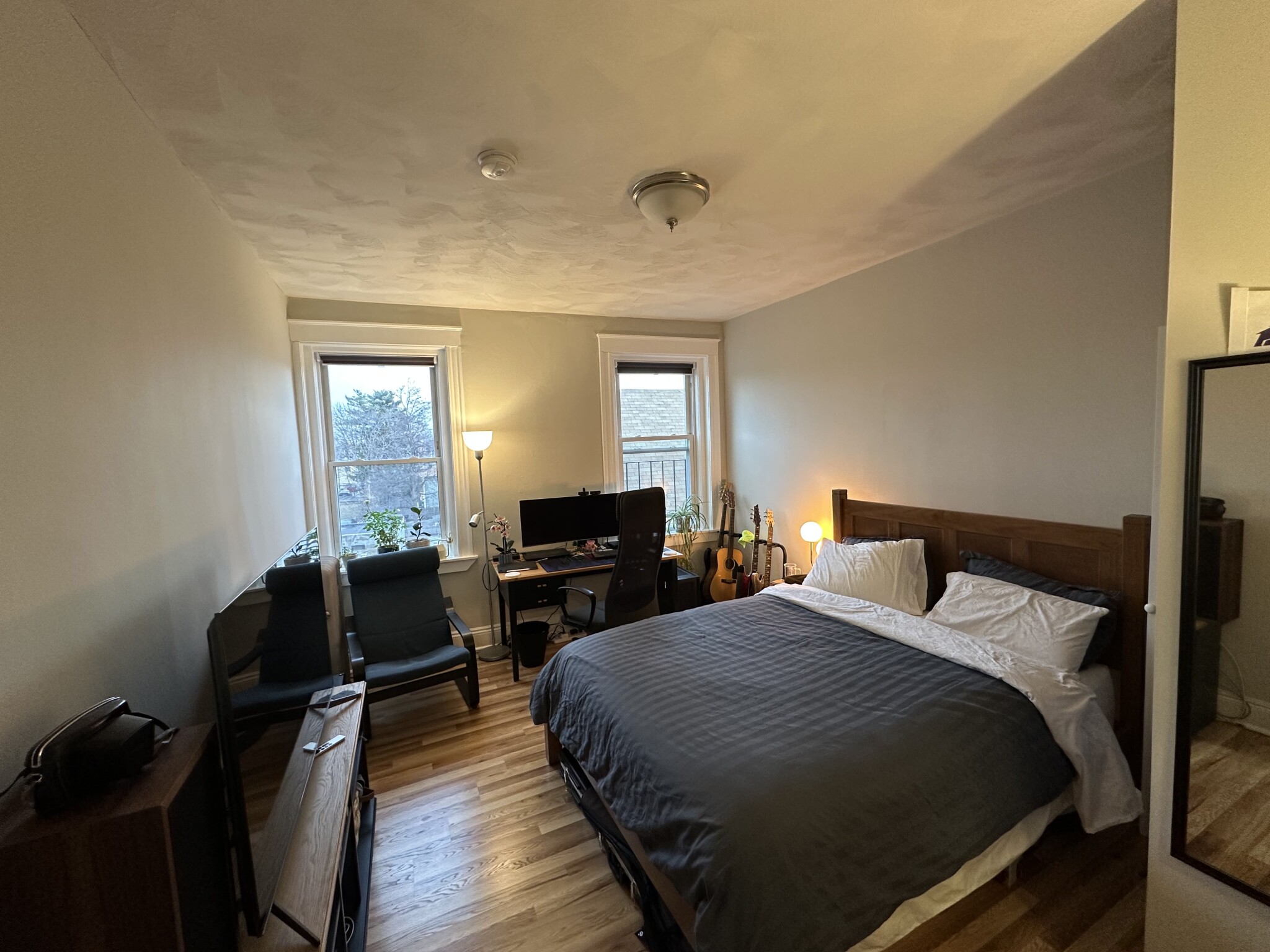 2 bed, 1 bath apartment for rent at 1189 Commonwealth Ave Unit 15, Allston — photo 1 of 21