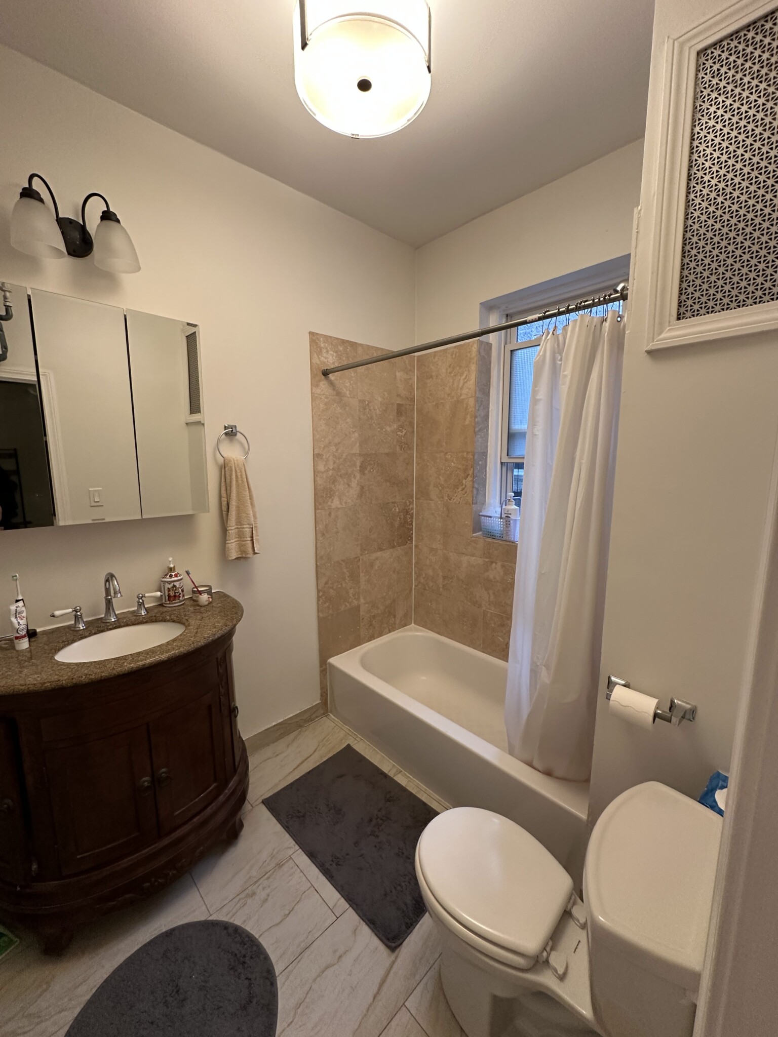 2 bed, 1 bath apartment for rent at 1189 Commonwealth Ave Unit 15, Allston — photo 3 of 21