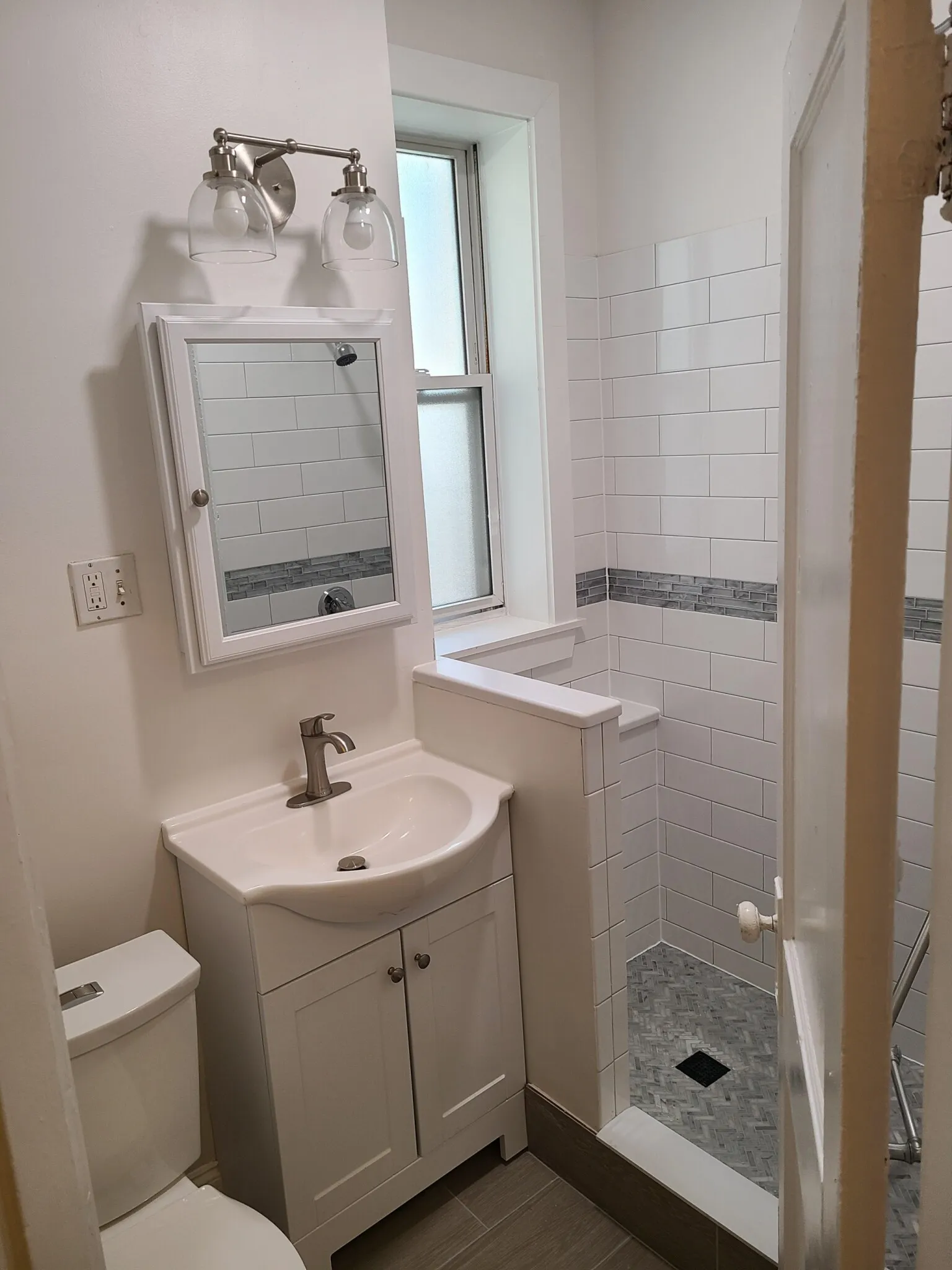 2 bed, 1 bath apartment for rent at 1189 Commonwealth Ave Unit 18, Allston — photo 18 of 19