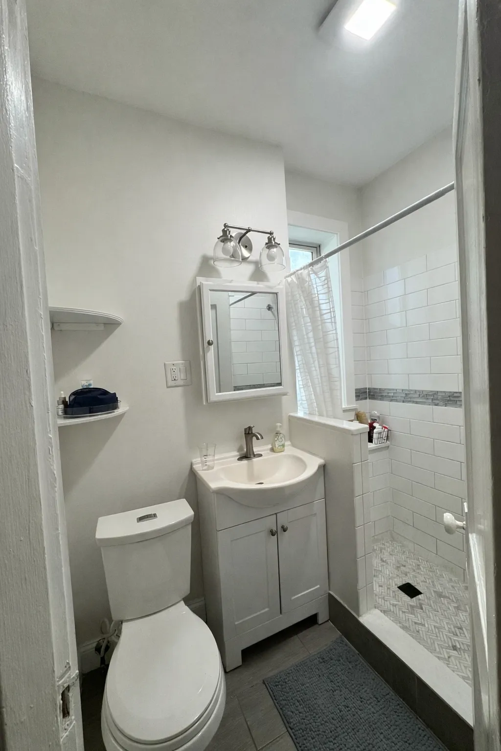 2 bed, 1 bath apartment for rent at 1189 Commonwealth Ave Unit 18, Allston — photo 8 of 19