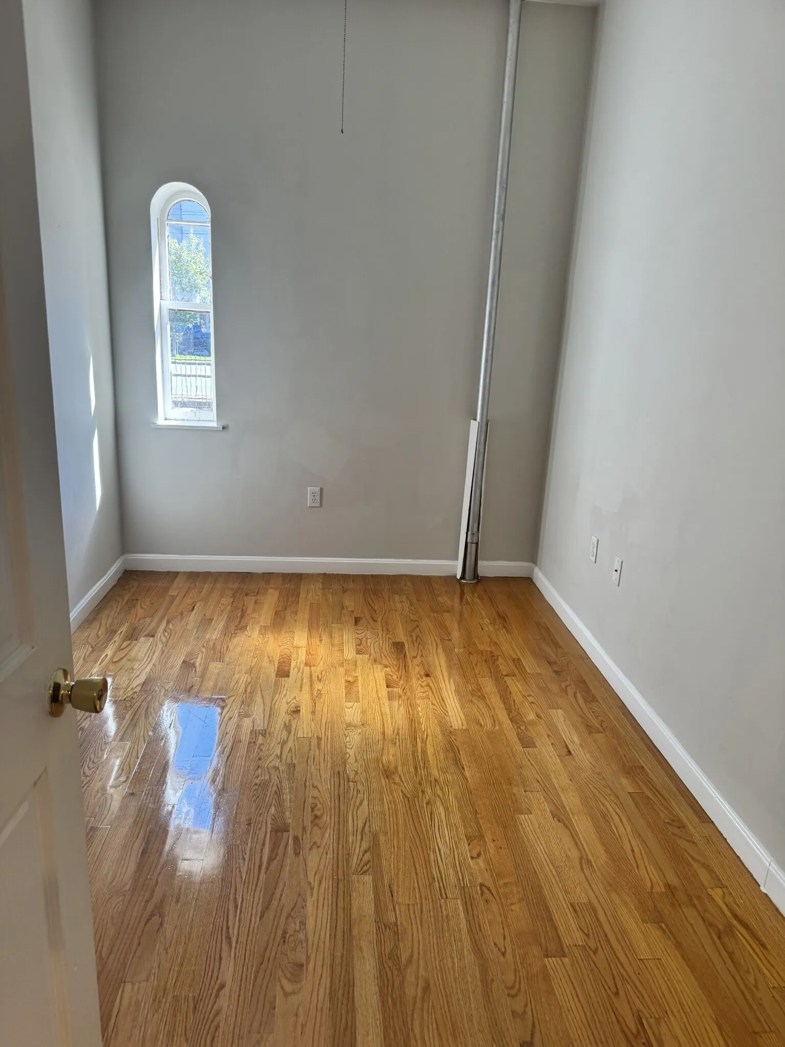 3 bed, 1 bath apartment for rent at 1189 Commonwealth Ave Unit 2, Allston — photo 10 of 34