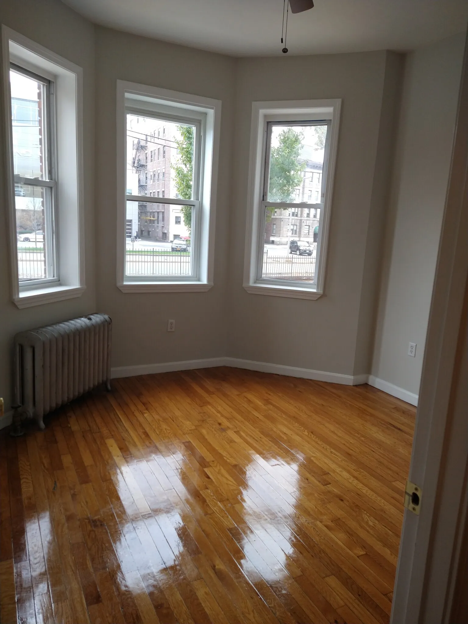 3 bed, 1 bath apartment for rent at 1189 Commonwealth Ave Unit 2, Allston — photo 26 of 34