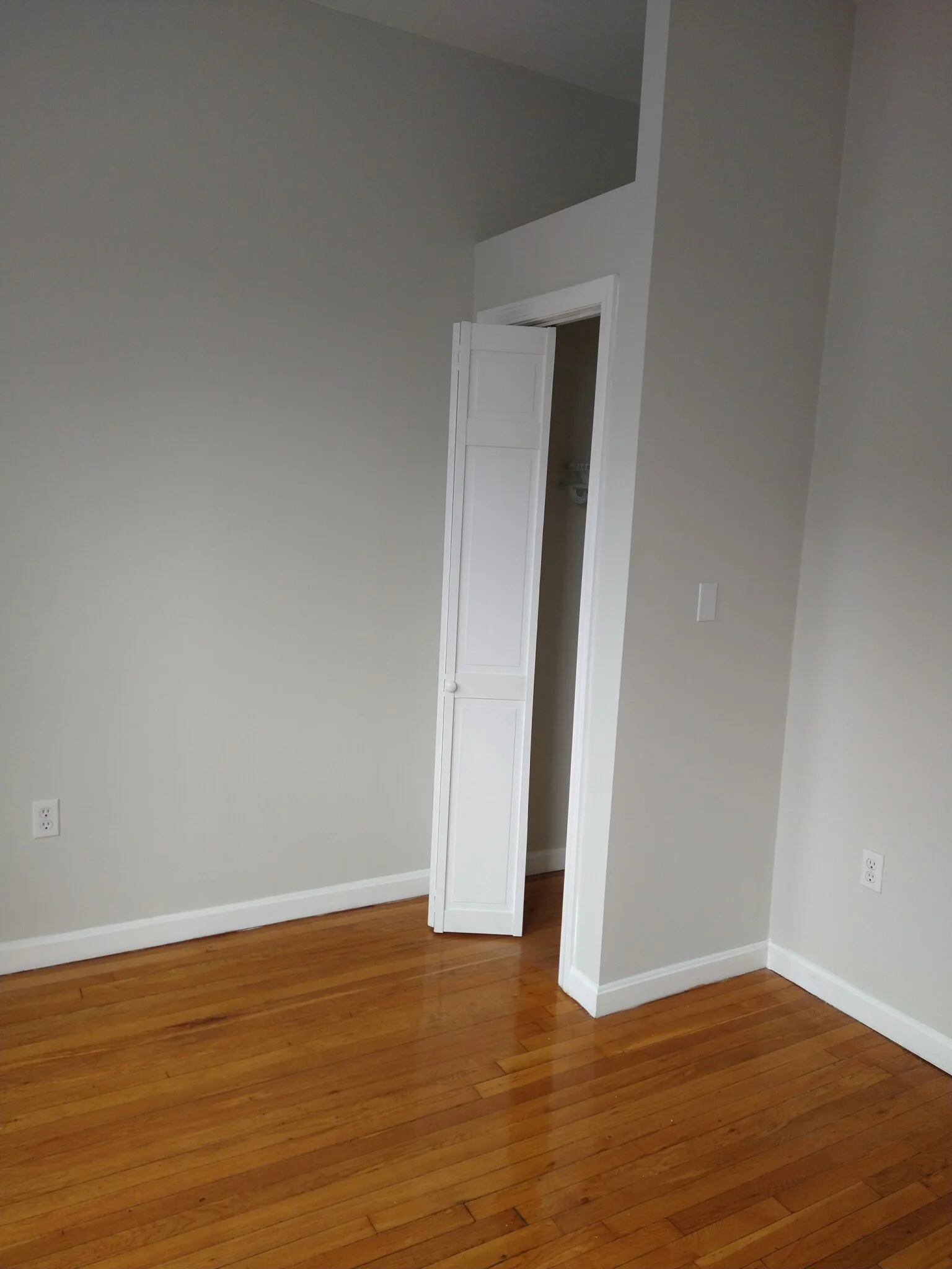 3 bed, 1 bath apartment for rent at 1189 Commonwealth Ave Unit 2, Allston — photo 32 of 34