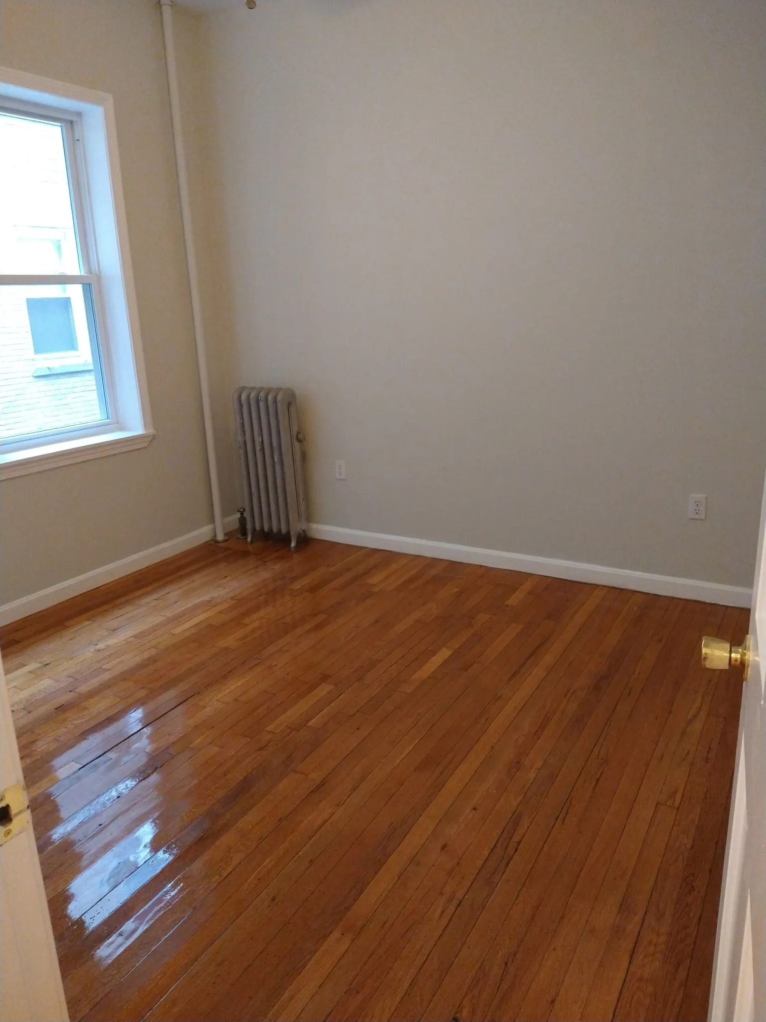 3 bed, 1 bath apartment for rent at 1189 Commonwealth Ave Unit 2, Allston — photo 30 of 34