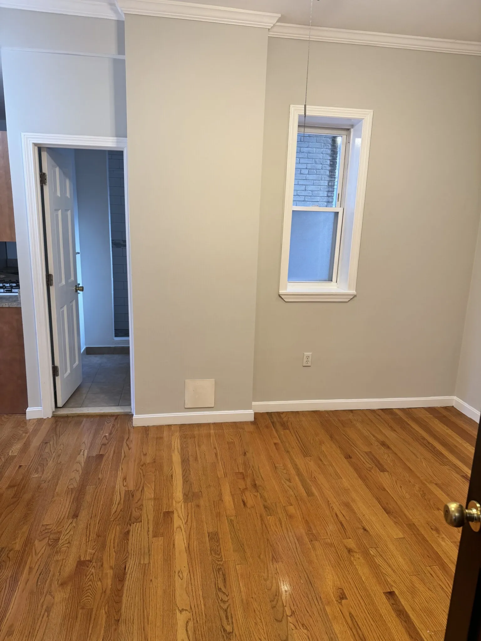 3 bed, 1 bath apartment for rent at 1189 Commonwealth Ave Unit 2, Allston — photo 2 of 34