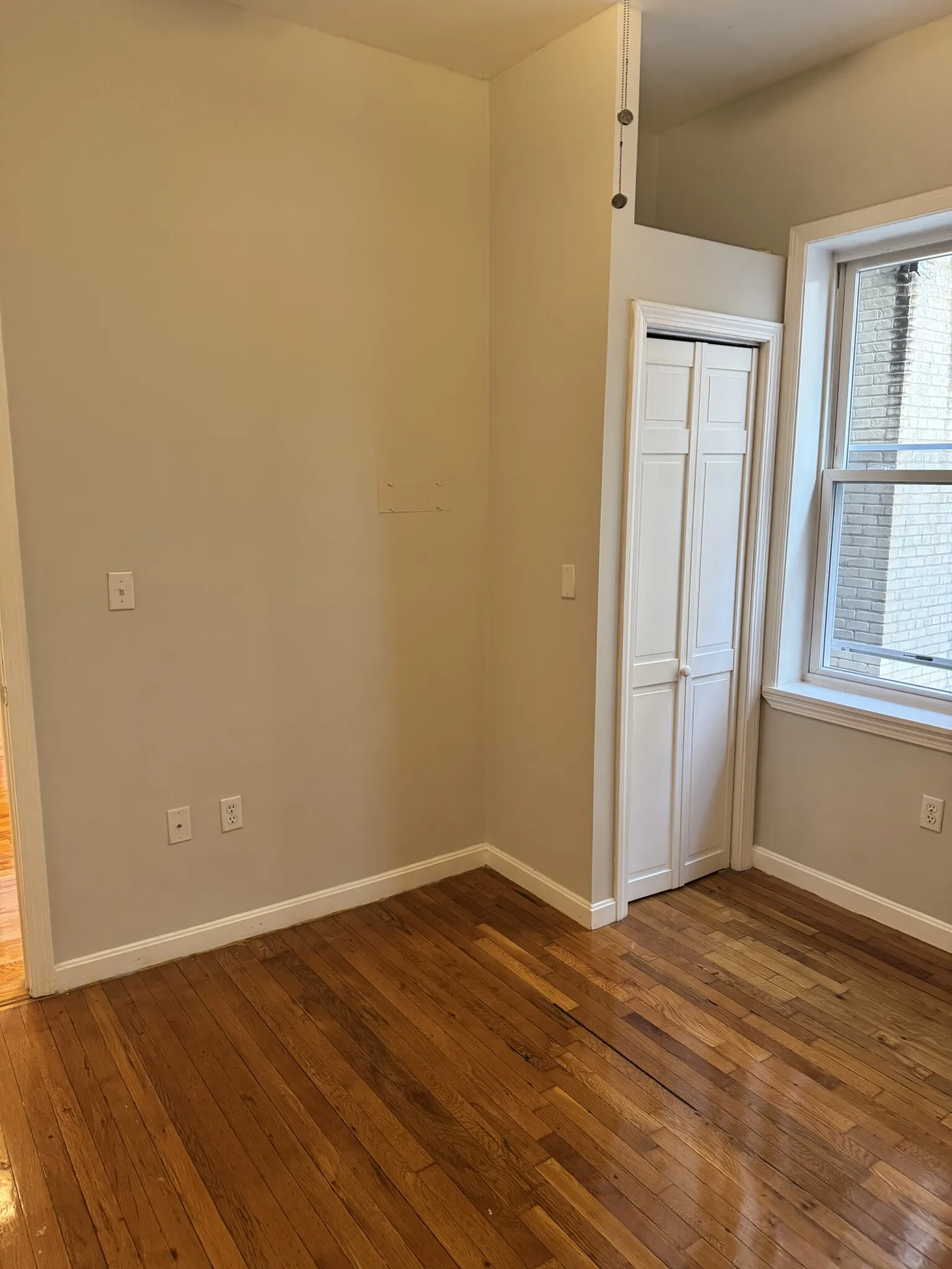 3 bed, 1 bath apartment for rent at 1189 Commonwealth Ave Unit 2, Allston — photo 5 of 34