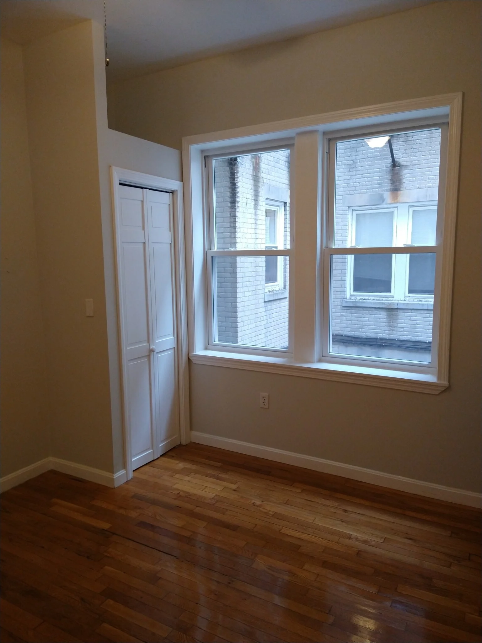 3 bed, 1 bath apartment for rent at 1189 Commonwealth Ave Unit 2, Allston — photo 31 of 34
