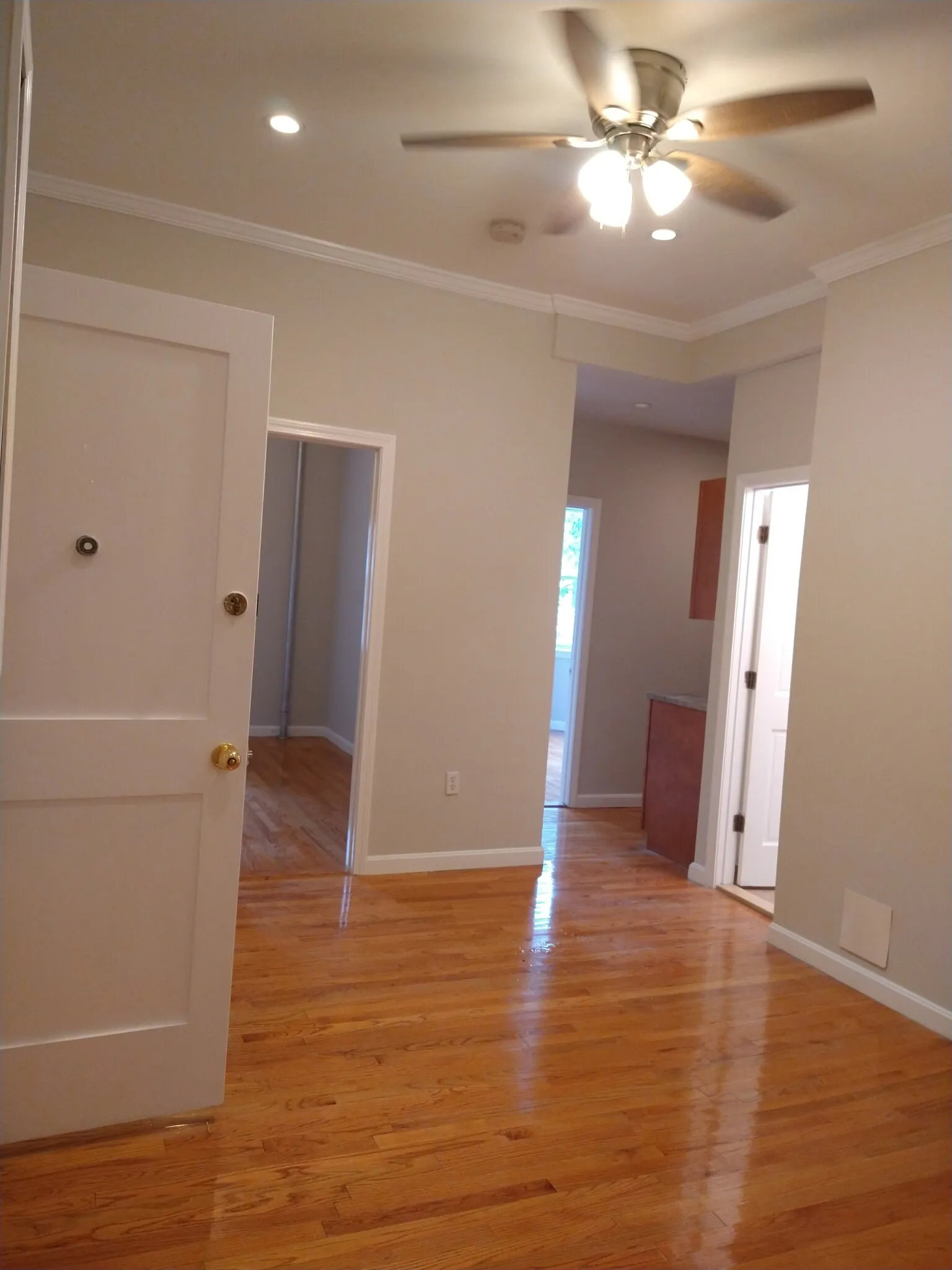 3 bed, 1 bath apartment for rent at 1189 Commonwealth Ave Unit 2, Allston — photo 25 of 34