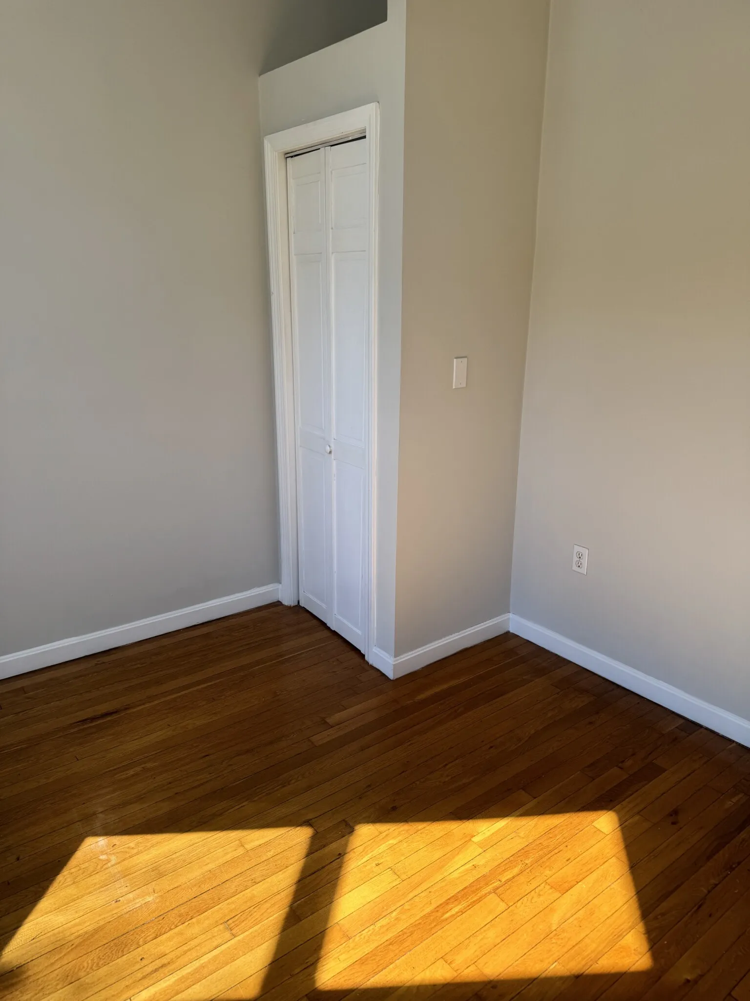 3 bed, 1 bath apartment for rent at 1189 Commonwealth Ave Unit 2, Allston — photo 8 of 34