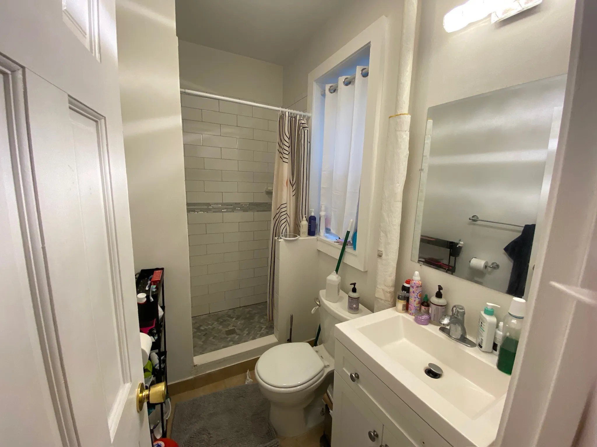 3 bed, 1 bath apartment for rent at 1189 Commonwealth Ave Unit 2, Allston — photo 16 of 34