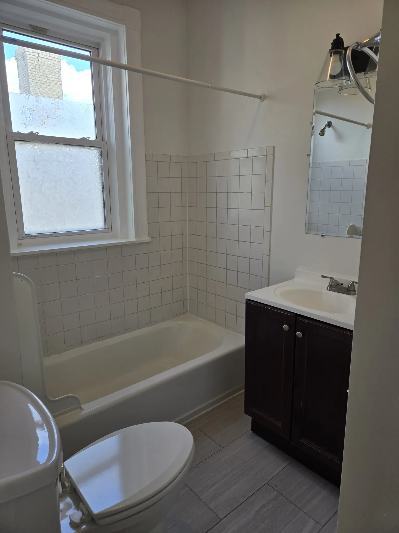 2 bed, 1 bath apartment for rent at 1189 Commonwealth Ave Unit 20, Allston — photo 4 of 20