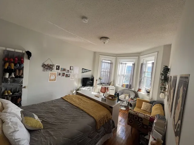 2 bed, 1 bath apartment for rent at 1189 Commonwealth Ave Unit 20, Allston — photo 12 of 20
