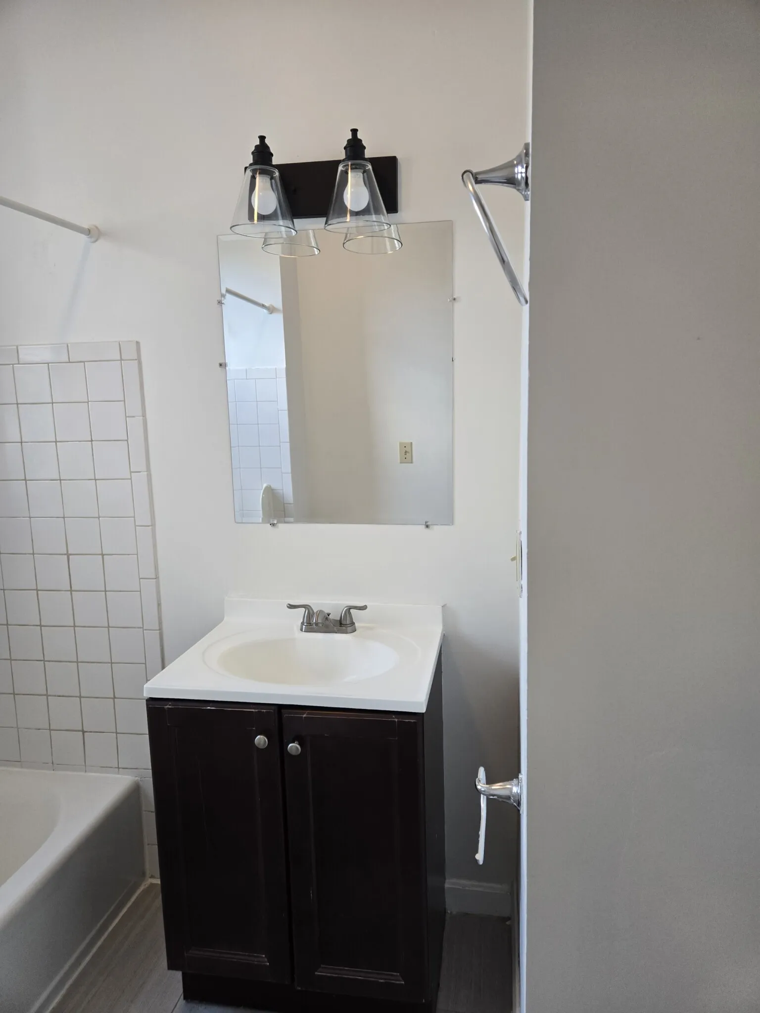 2 bed, 1 bath apartment for rent at 1189 Commonwealth Ave Unit 20, Allston — photo 5 of 20
