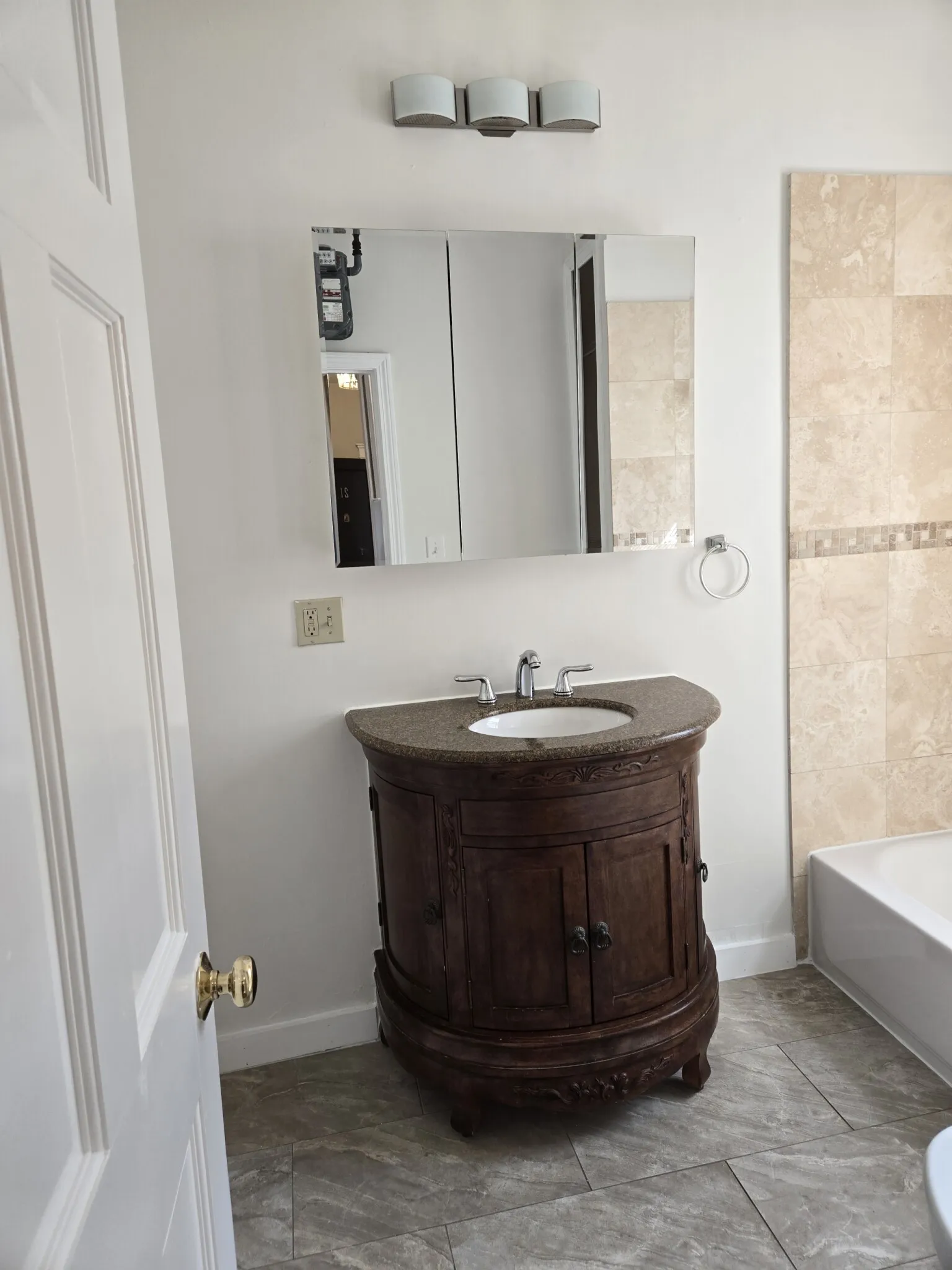 2 bed, 1 bath apartment for rent at 1189 Commonwealth Ave Unit 21, Allston — photo 10 of 11
