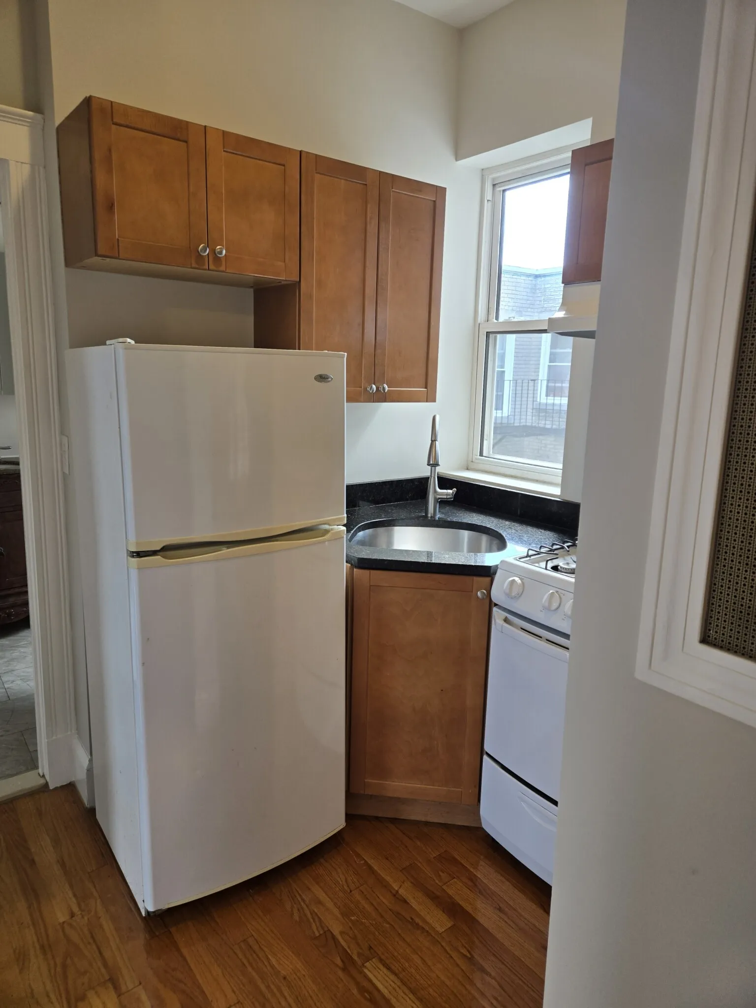 2 bed, 1 bath apartment for rent at 1189 Commonwealth Ave Unit 21, Allston — photo 3 of 11