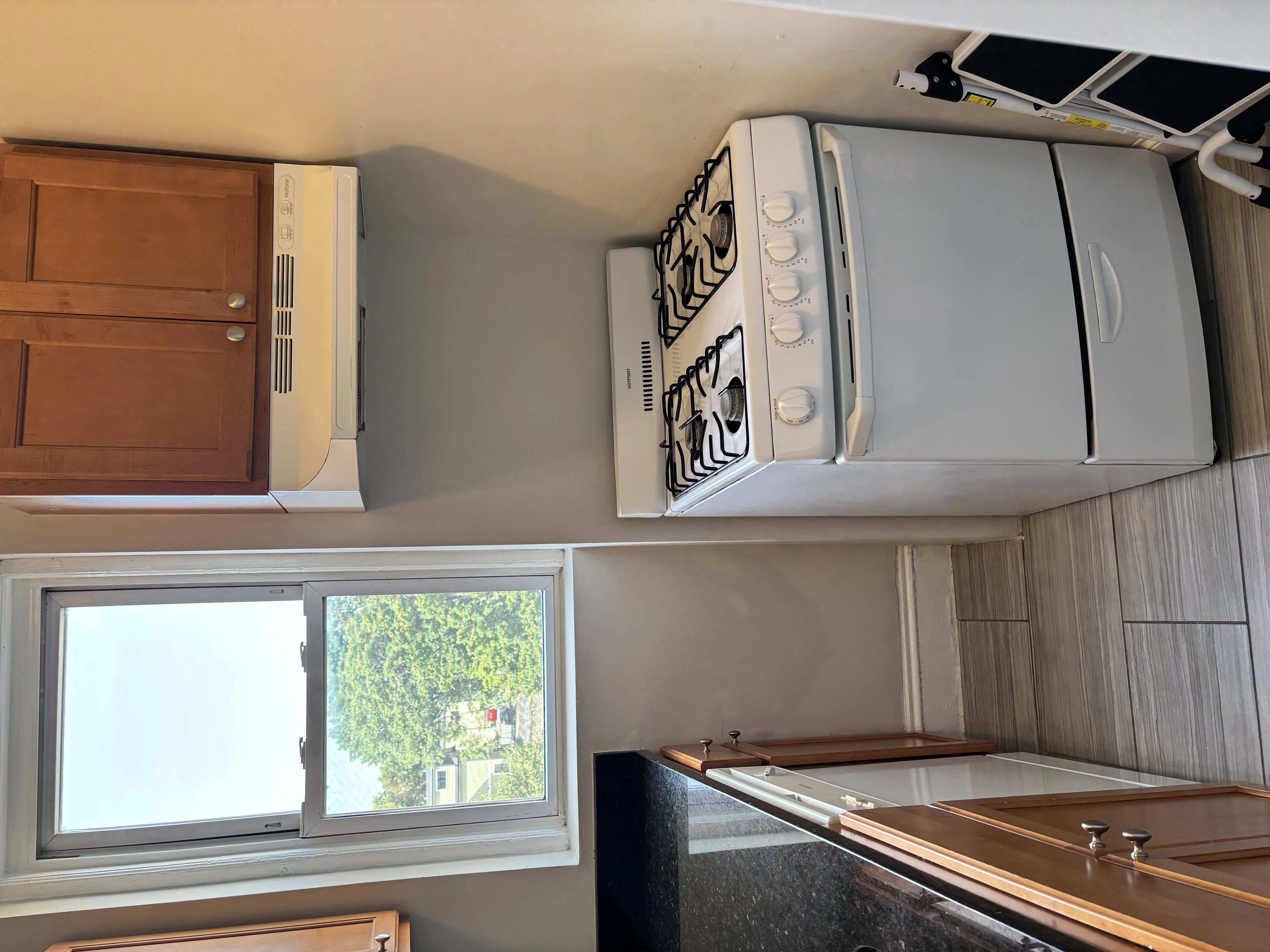 Studio bed, 1 bath apartment for rent at 1189 Commonwealth Ave Unit 22, Allston — photo 5 of 22