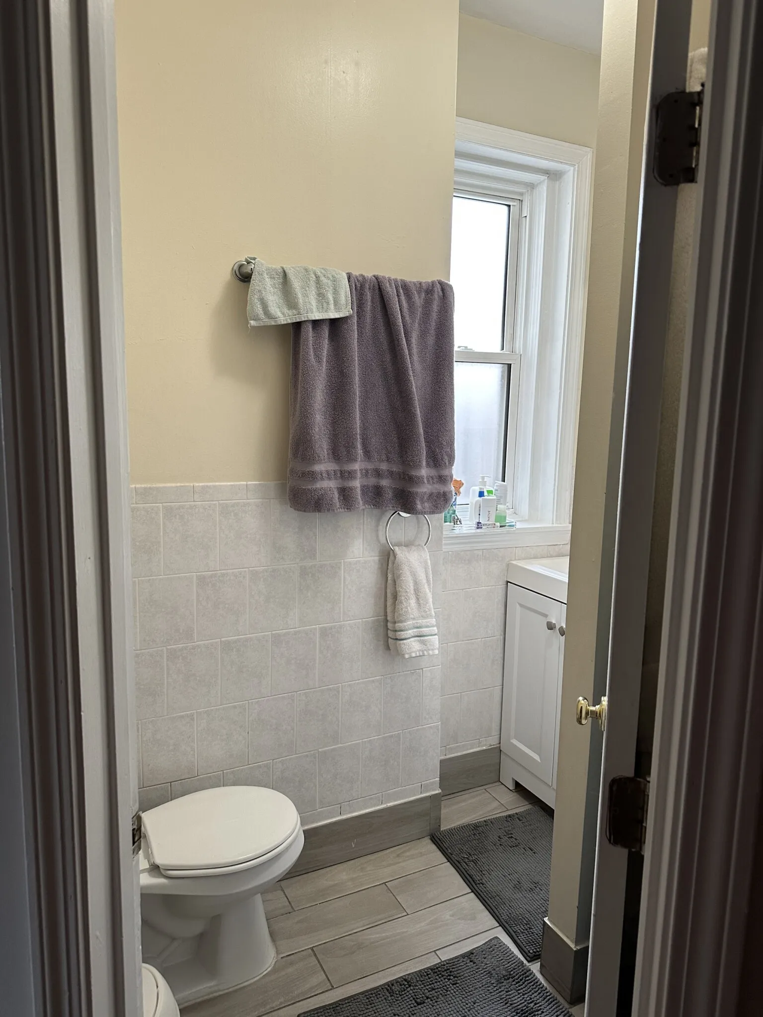 2 bed, 1 bath apartment for rent at 1189 Commonwealth Ave Unit 24, Allston — photo 38 of 47