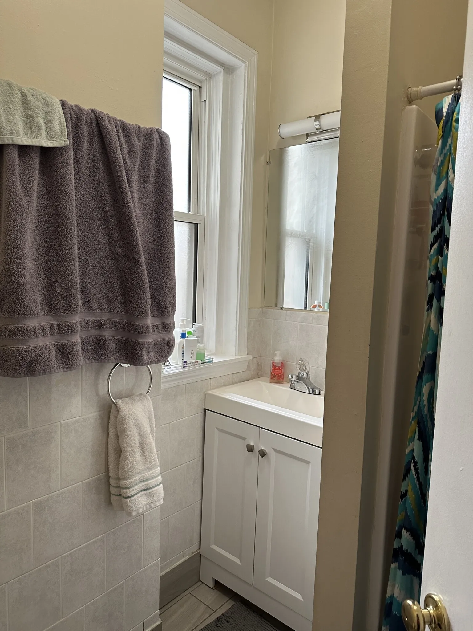 2 bed, 1 bath apartment for rent at 1189 Commonwealth Ave Unit 24, Allston — photo 39 of 47
