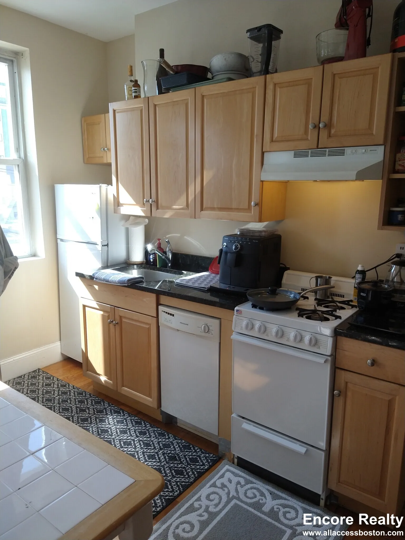 Studio bed, 1 bath apartment for rent at 1189 Commonwealth Ave Unit 6, Allston — photo 6 of 10
