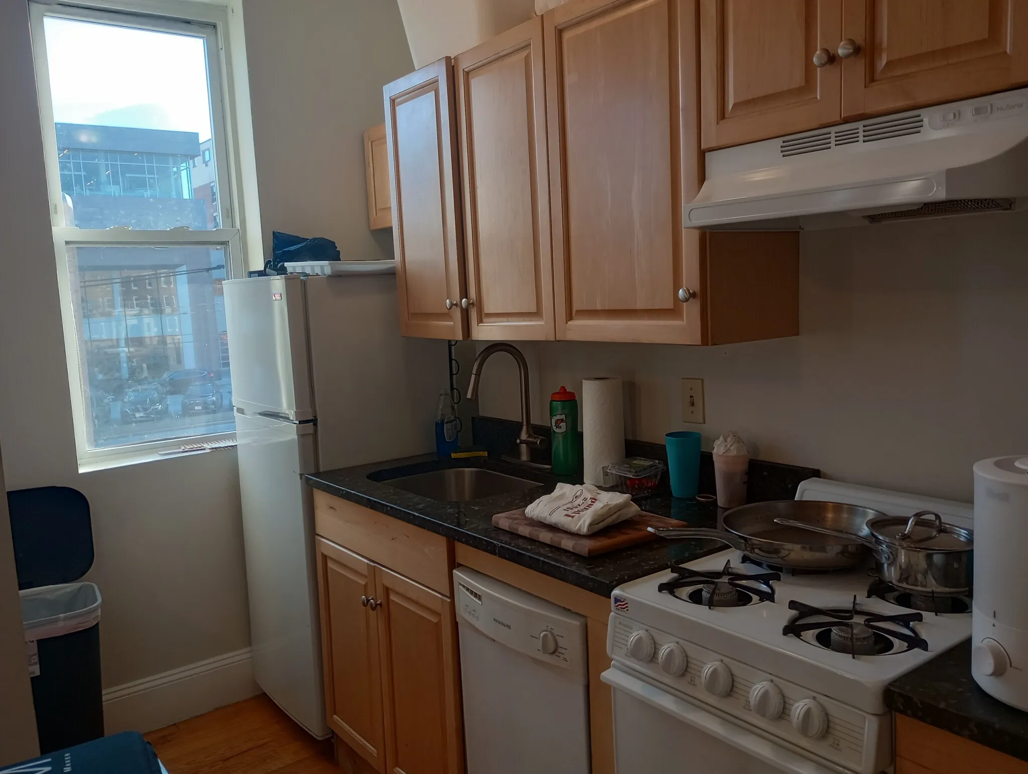 Studio bed, 1 bath apartment for rent at 1189 Commonwealth Ave Unit 6, Allston — photo 6 of 23