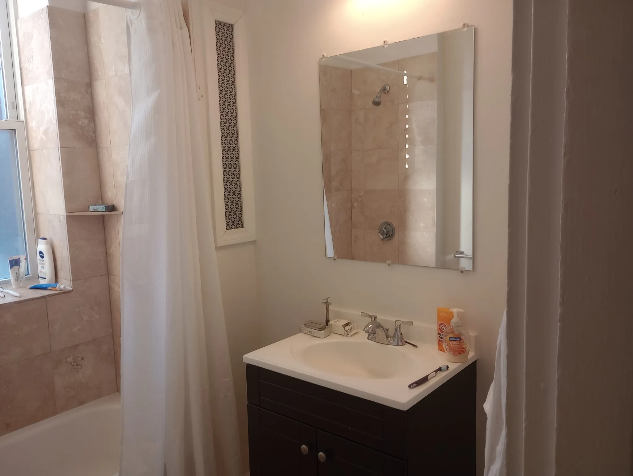 Studio bed, 1 bath apartment for rent at 1189 Commonwealth Ave Unit 6, Allston — photo 11 of 23