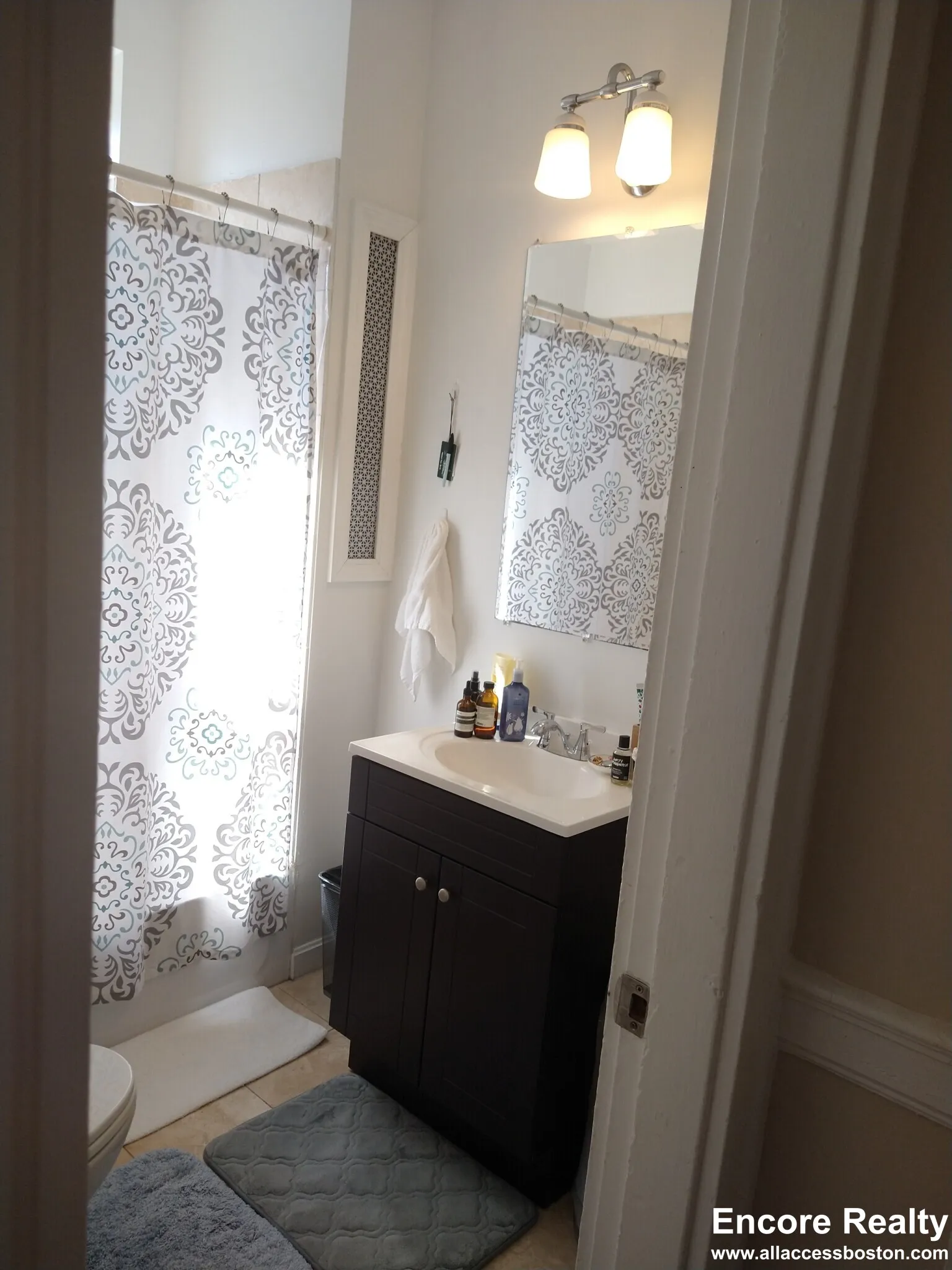 Studio bed, 1 bath apartment for rent at 1189 Commonwealth Ave Unit 6, Allston — photo 10 of 10