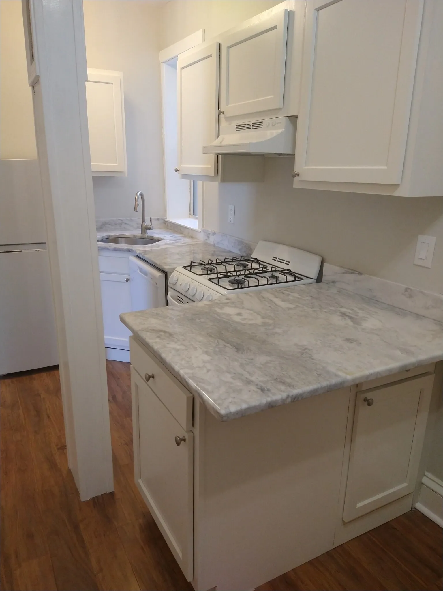 2 bed, 1 bath apartment for rent at 1189 Commonwealth Ave Unit 8, Allston — photo 4 of 14