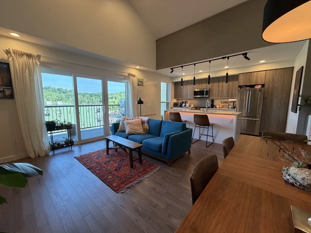 2 bed, 1 bath apartment for rent at 119-141 Hyde Park Ave Unit 131B, Jamaica Plain