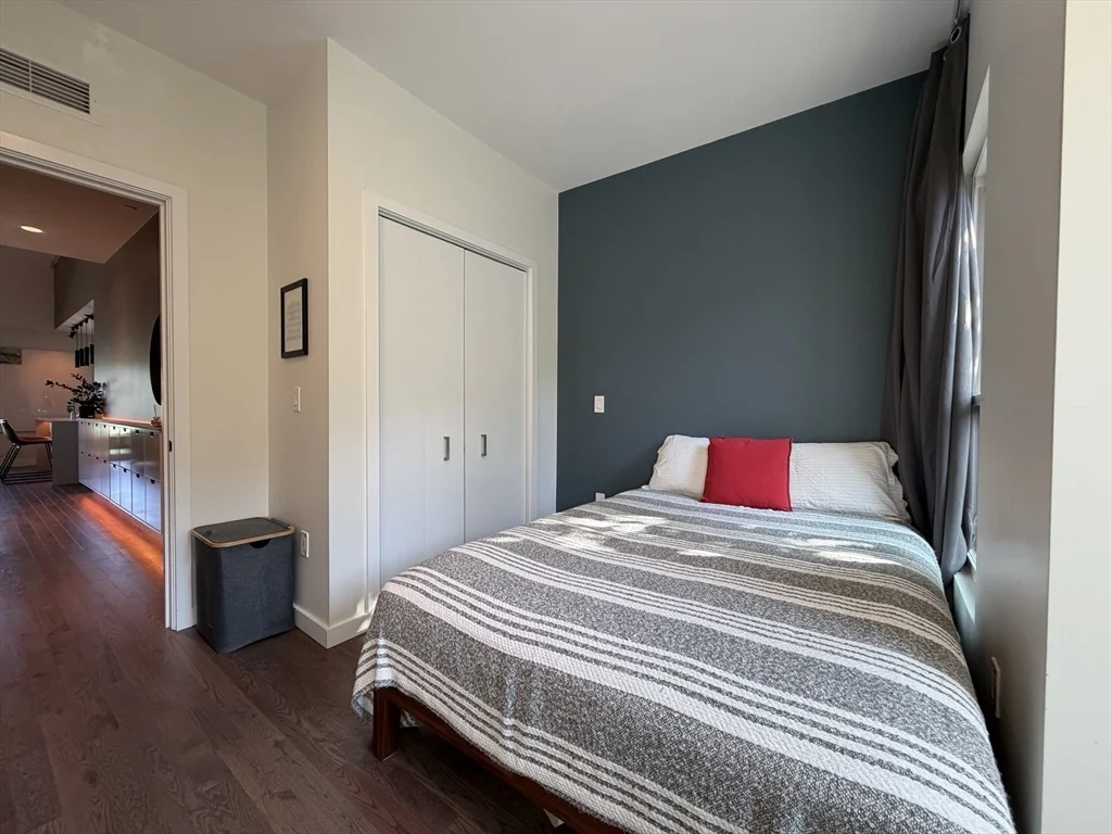 2 bed, 1 bath apartment for rent at 119-141 Hyde Park Ave Unit 131B, Jamaica Plain — photo 13 of 18